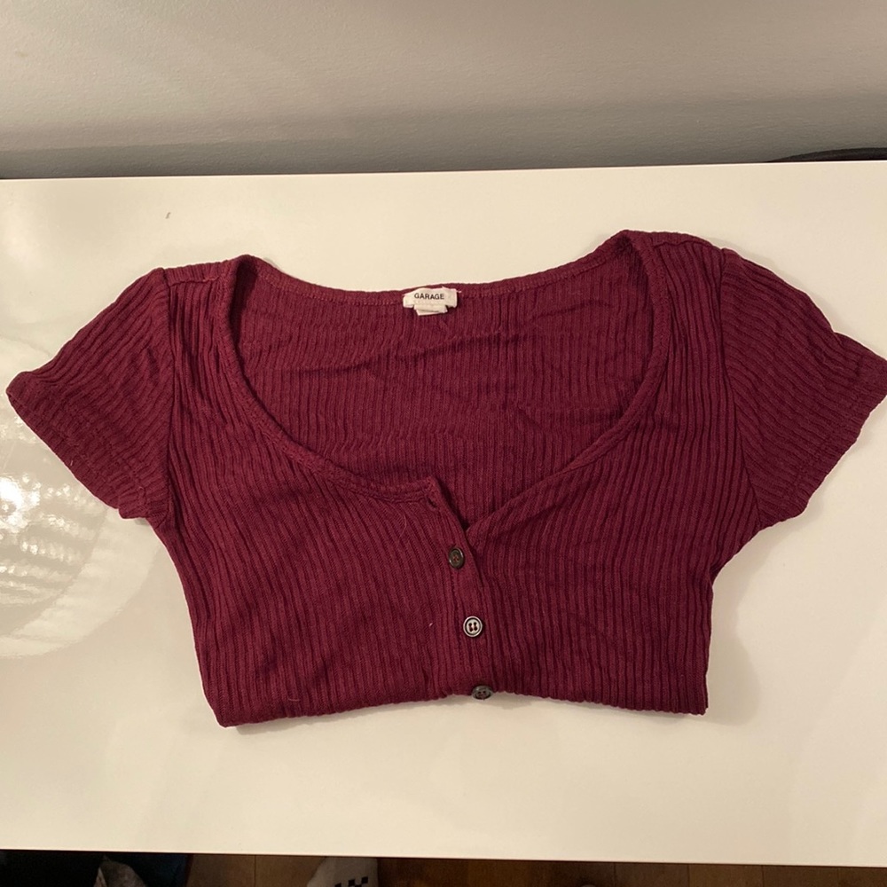 Crop top / Color : red wine